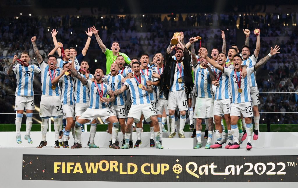 Klađenje na fudbal je najpopularnije na najvećim takmičenjima, kao što je Svetsko prvenstvo u fudbalu, koje je osvojila Argentina